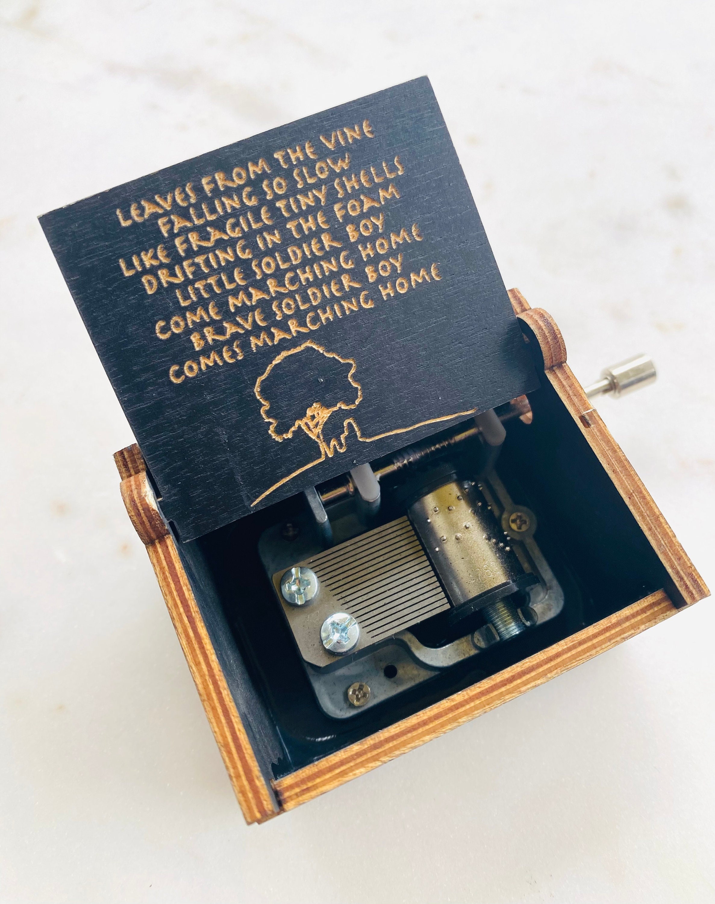 Avatar Music Box: Leaves From The Vine, Custom Engraved thumbnail 3