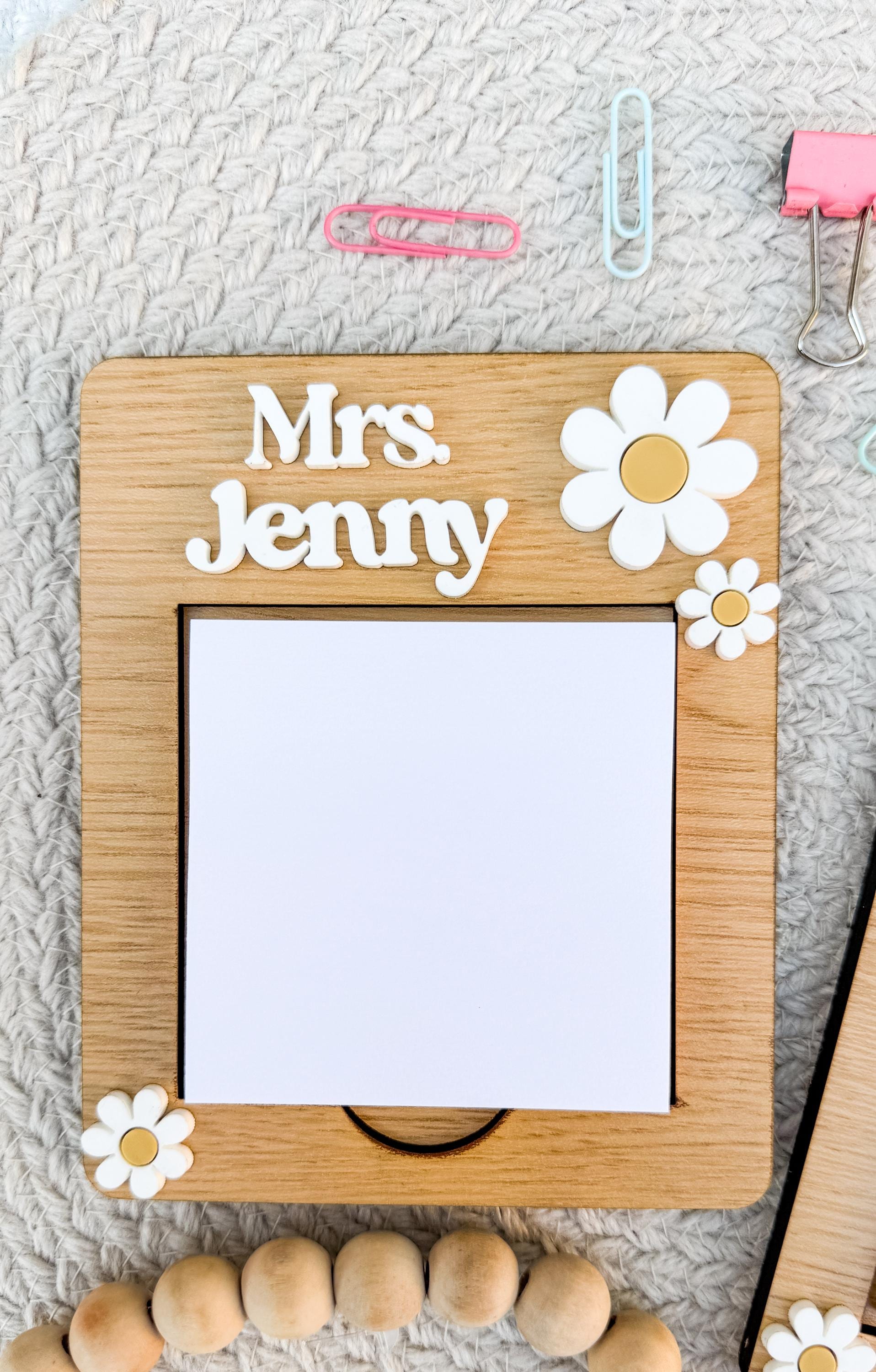 Personalized Daisy Wooden Sticky Note Holder: Teacher, Dental, Corporate Gift thumbnail 4