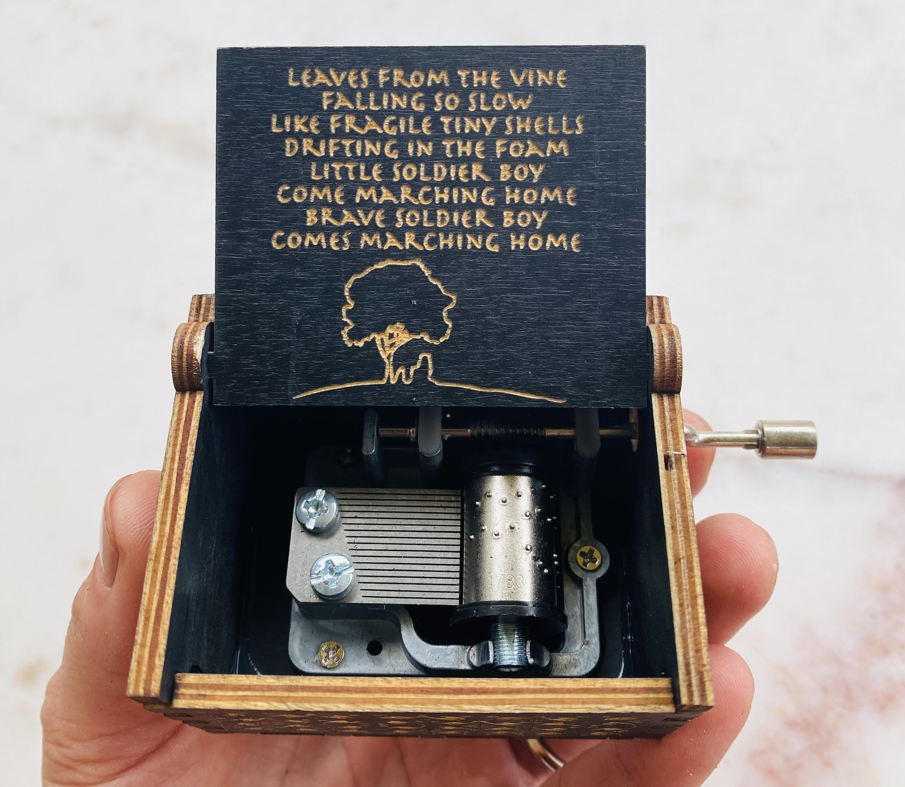 Avatar Music Box: Leaves From The Vine, Custom Engraved thumbnail 4