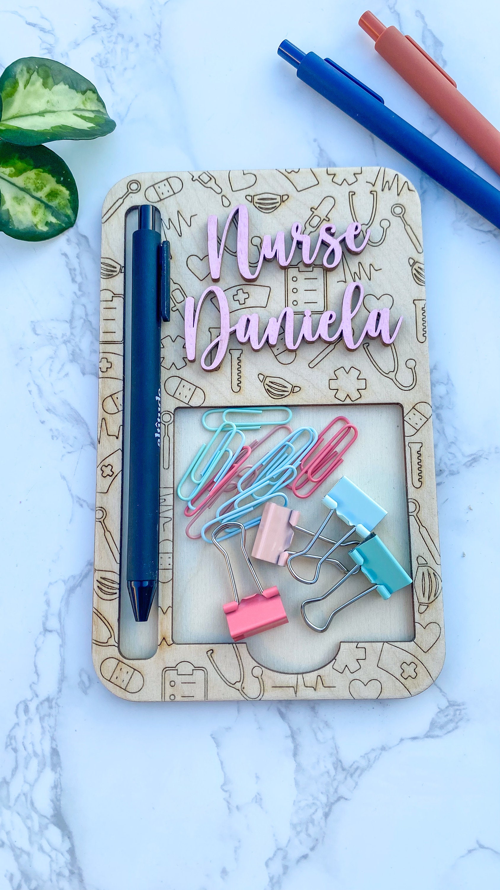 Custom Nurse Gift: Personalized Wooden Sticky Note Holder thumbnail 4