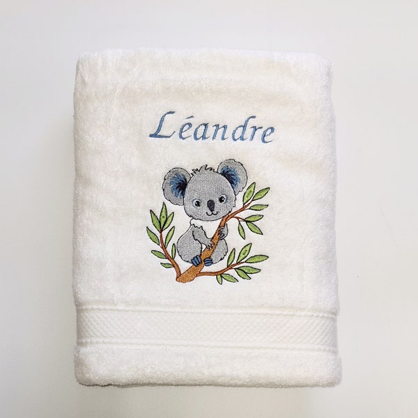 Koala sur la branche cadeau enfant brodé sur serviette de toilette, drap de bain ou pack complet