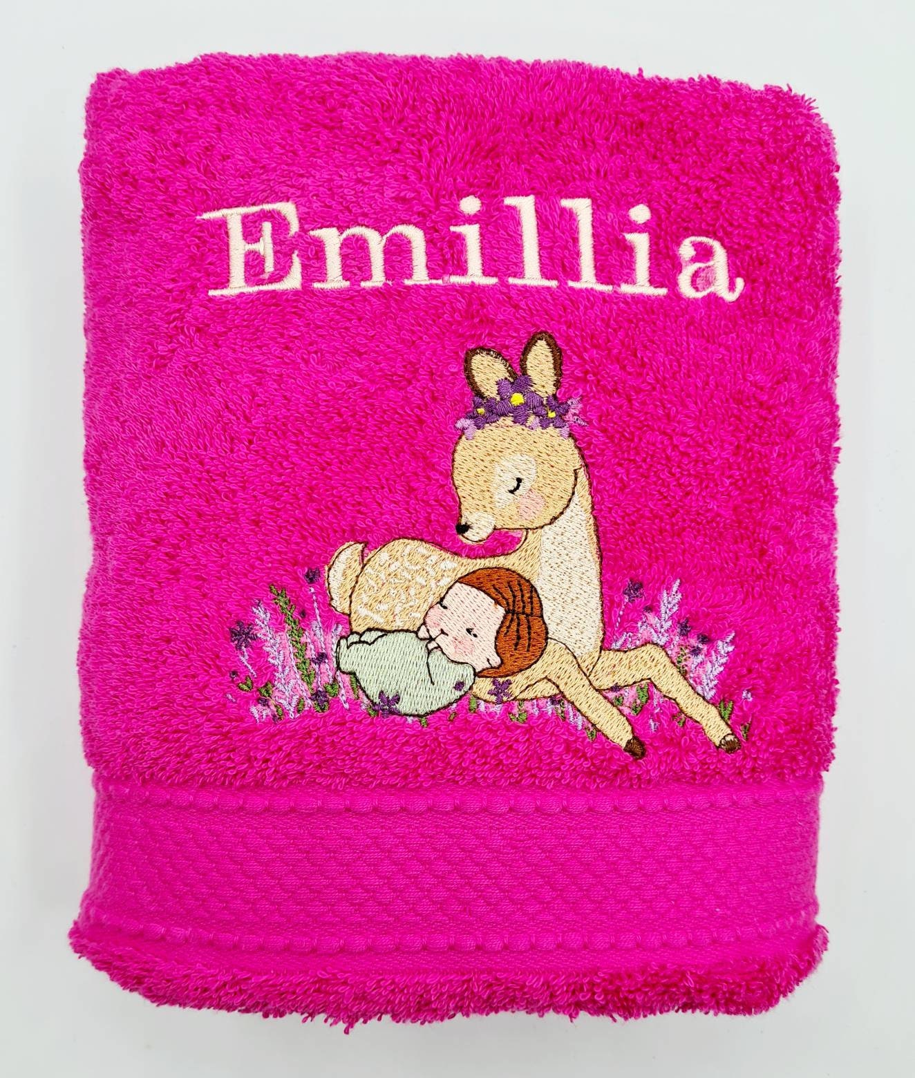 Serviette Brodée sur Commande Biche Bébé