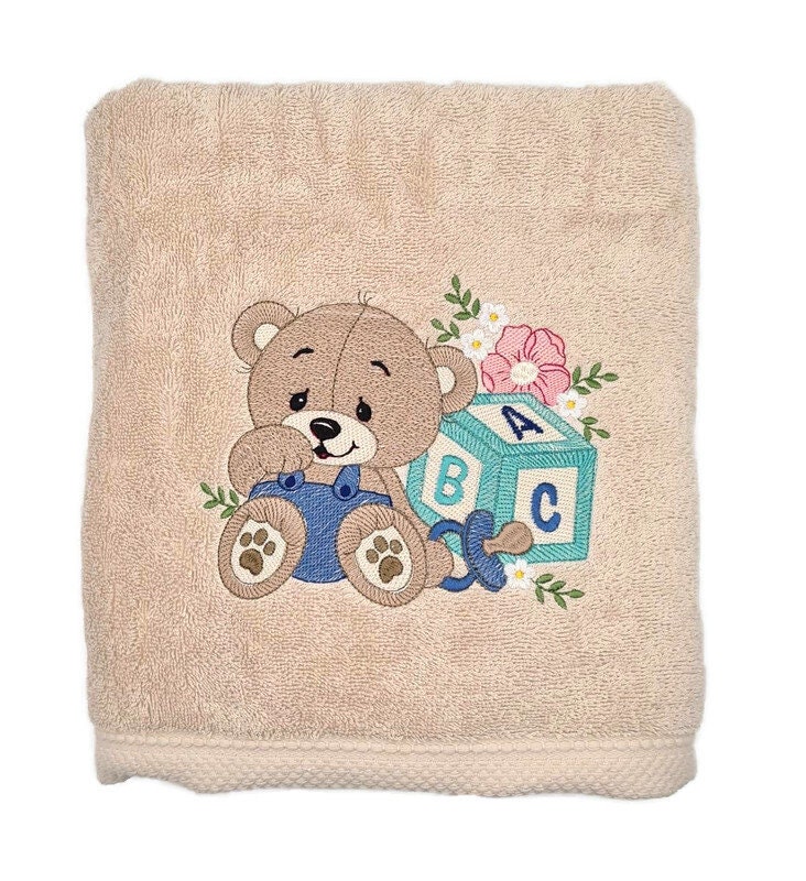 Serviette Brodée sur Commande cm Nounours Garçon et Cube