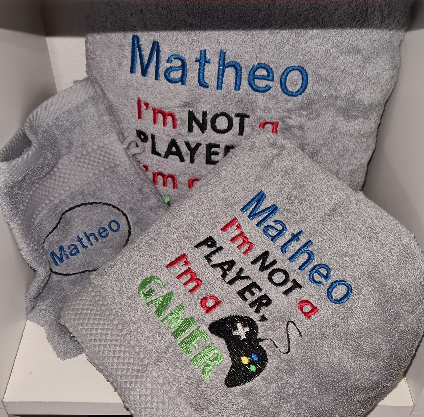 Pack Cadeau Brodée sur Commande Drap de Bain Serviette et Gant I'm Not A Player Gamer