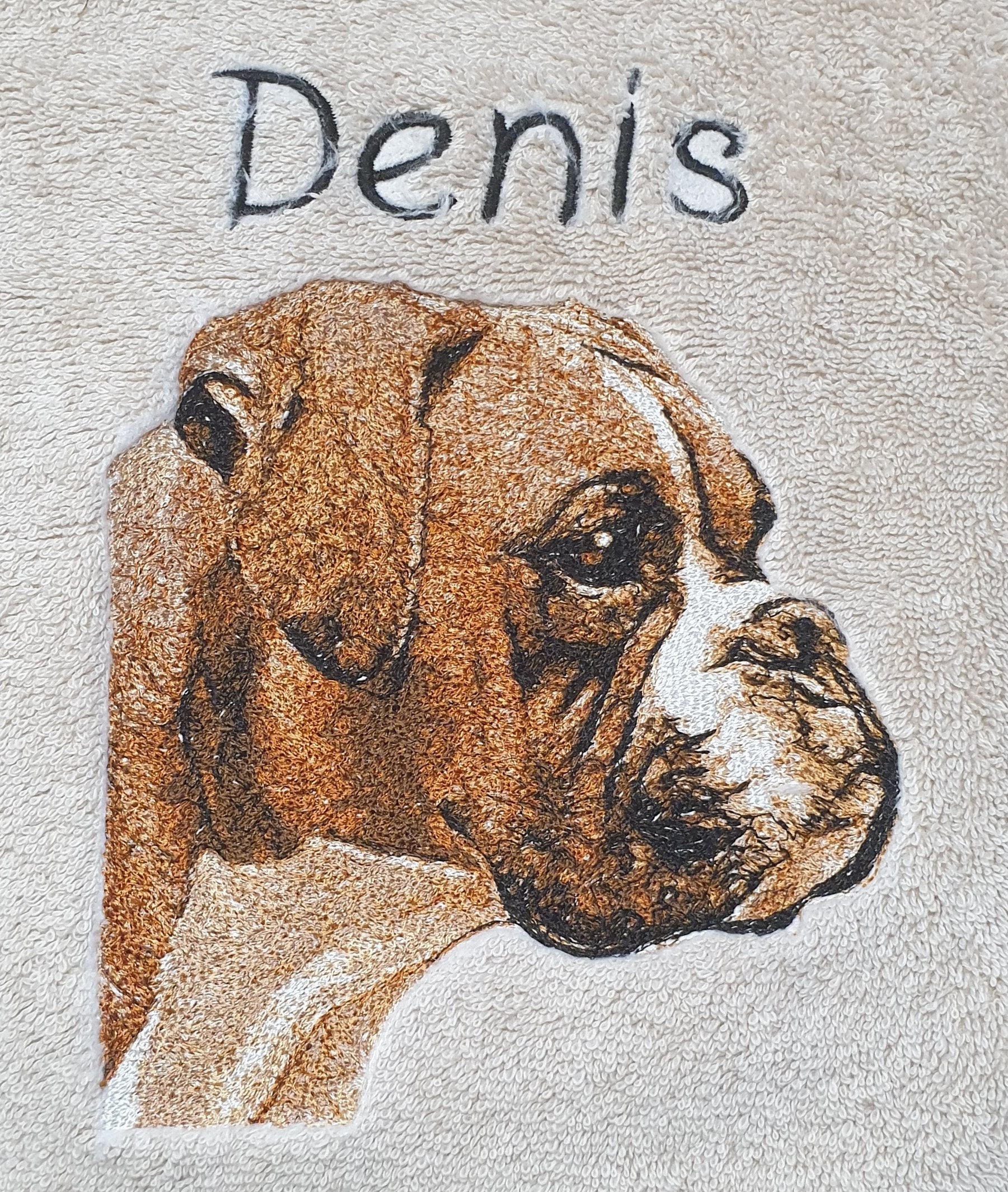 Serviette Brodée sur Commande Chien Boxer