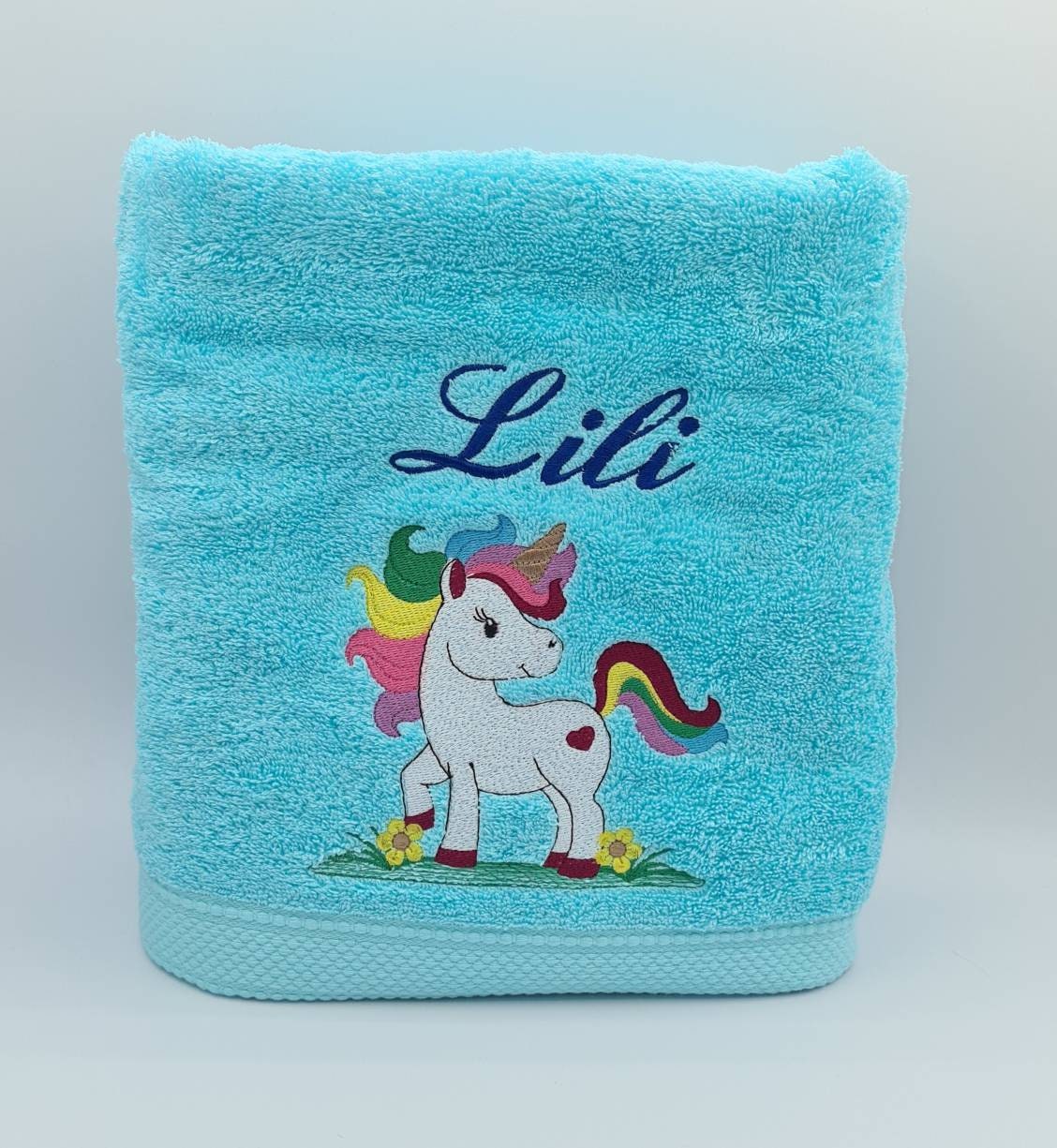 Linge de Toilette Brodée sur Commande Serviette ou Drap Bain Licorne
