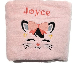 Chat visage brodé sur serviette, drap de bain, pack complet personnalisable