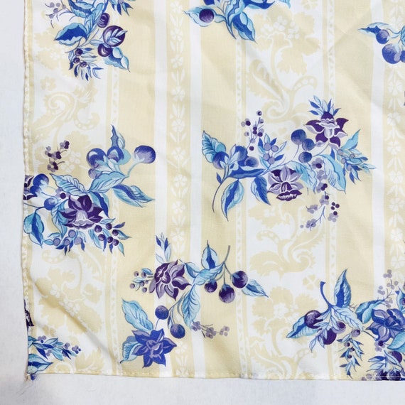 Vintage Floral Bandana - image 1