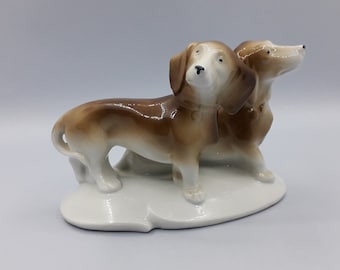 Figurine animalière en porcelaine, représentant un couple de teckels, marque "aigle couronné", objet de vitrine, décor de boudoir, Vintage