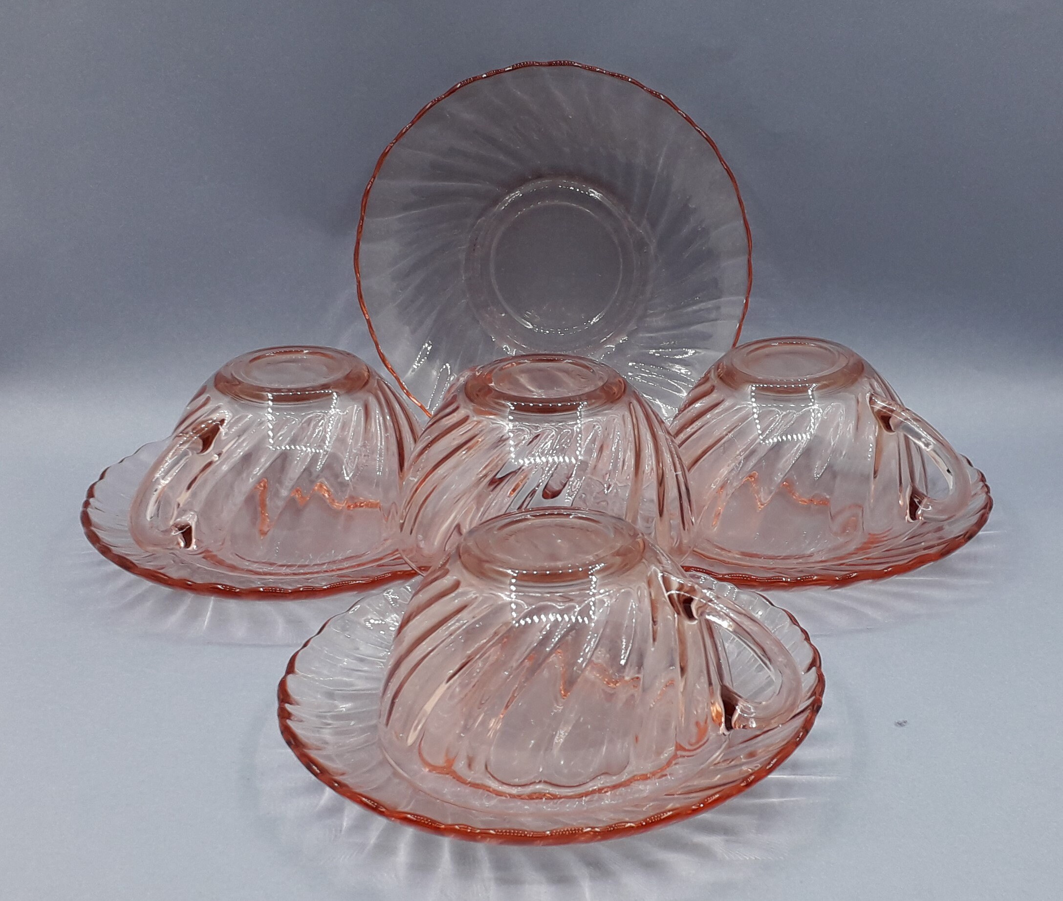 MAGNIFIQUE LOT DE 7 VERRES A EAU ROSALINE ARCOROC TRES BON ETAT