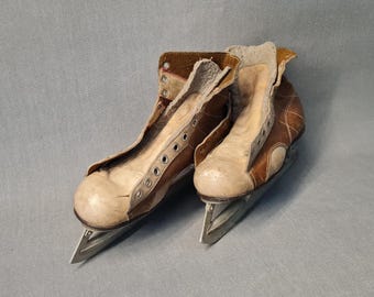 Ancienne Paire De Patins à Glace – Vintage – Usage Décoratif Ou Collection