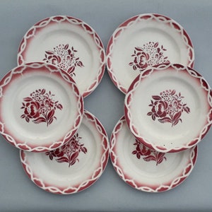 6 petites assiettes, porcelaine Digoin -Sarreguemines, N 51 modèle Odette, décor d'un bouquet de fleurs rouges, art de la table, 1900/1950