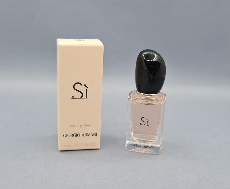 funnel neck waist detail puffer