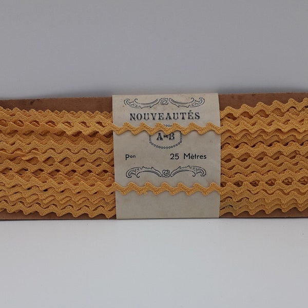 Ancien galon dentelle, ruban croquet zig-zag serpentine, Made in France, couleur orangé, longueur 25 m, largeur 8 mm, loisir créatif, 1900
