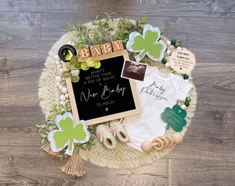 St. Patrick's Day Pregnancy Announcement, Digital Baby Announcement, Instant Download Social Media, Gender Neutral Baby Reveal, Pot Of Gold