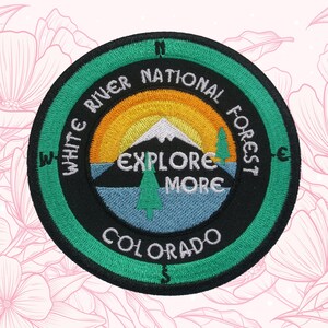 Custom Text Compass Patch Embroidered Iron-on/Sew-on Applique for Vest Clothing Backpack, Personalized Explorer Badge, Travel Souvenir