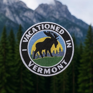 Ich Urlaub in Vermont Patch / Bügelbild / grüne Berge, VT Reise Souvenir Geschenk / gestickte Aufnäher für Kleidung Weste Rucksack