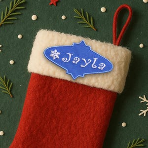 Personalized Christmas Name Tag Patch Embroidered Iron On/Sew On Applique for Stockings Clothing and Crafts, Custom Gift Tag, Snowflake