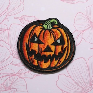 Jack-o&#39;-Lantern Patch Dye-Sublimated Iron-on/Sew-on Applique for Vest Clothing Backpack Halloween Costume, Smiling Pumpkin, Trick-or-Treat