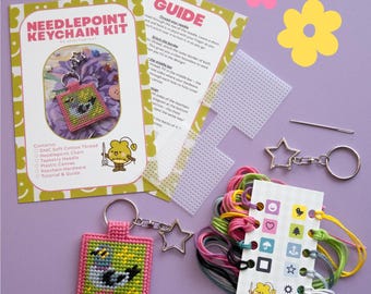 Kit de bricolage mignon de porte-clés avec broderie et pigeon (inclut la toile, l'aiguille, le fil, la quincaillerie et le didacticiel)