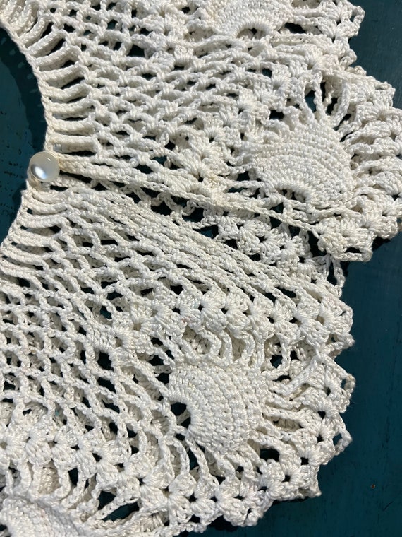 Antique Edwardian Hand Crocheted Lace Collar from… - image 4