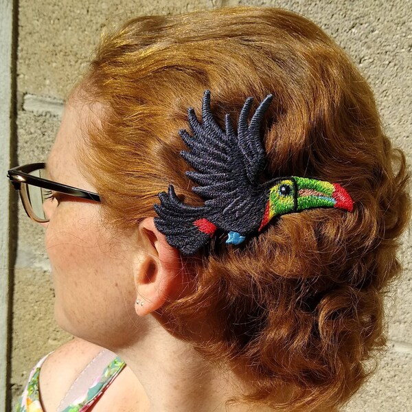 Tropical hairclip, Rockabilly hairclip, wedding hair accessories, Toucan jewellery, Valentines gift for wife, Valentines gift for girlfriend