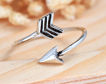 Arrow Toe Ring | Solid 925 Sterling Silver Arrow Toe Band | Womens Silver Ring | Trendy | Minimalist Body Jewelry