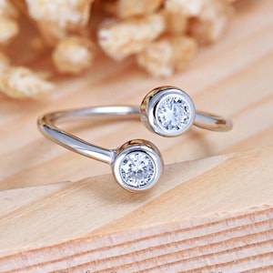 Bezel Set CZ Toe Ring | Solid 925 Sterling Silver CZ Toe Band | Womens Silver Ring | Trendy | Minimalist Body Jewelry