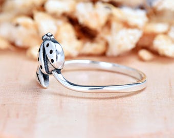 Ladybug Leaf Statement Ring | Solid 925 Sterling Silver Small