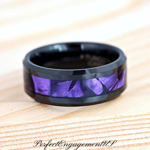 Classic Faux Purple Tiger Cowrie Inlay Tungsten Carbide Wedding Band, Men&#39;s Black IP Plated Beveled Edge Comfort Fit Ring, Laser Engrave 8mm