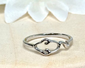 Sideway Mouse Ring | Solid 925 Sterling Silver Mice Animal Ring | Womens Silver Ring | Trendy | Playful Fashion Jewelry