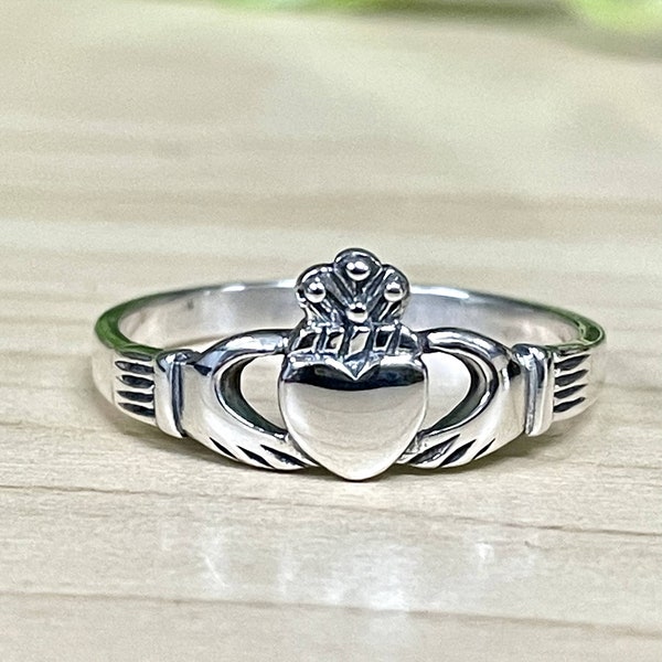 rsh Claddagh Promse Rng Sterlng Slver Smulated Whte | Etsy