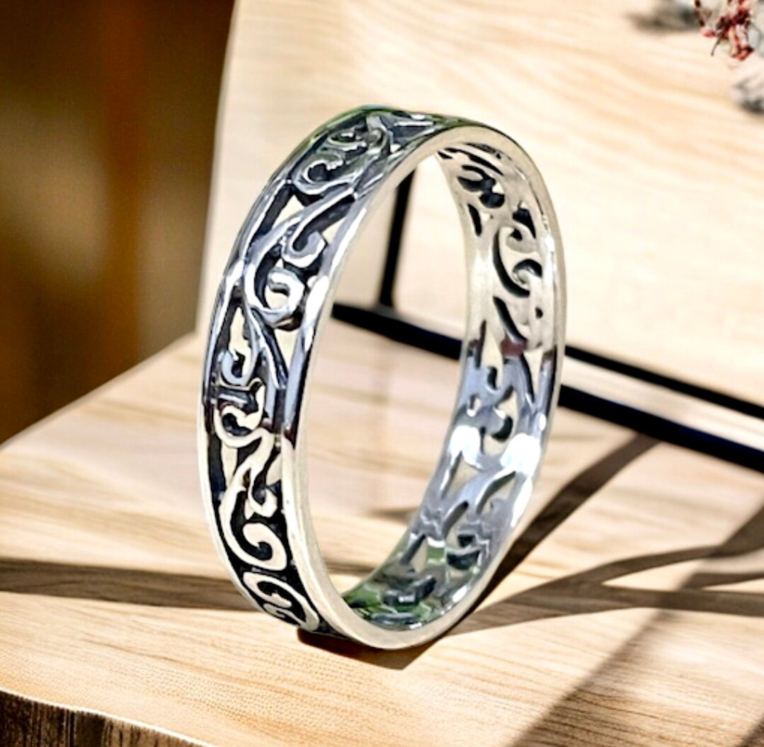 Ladies filigree shop rings