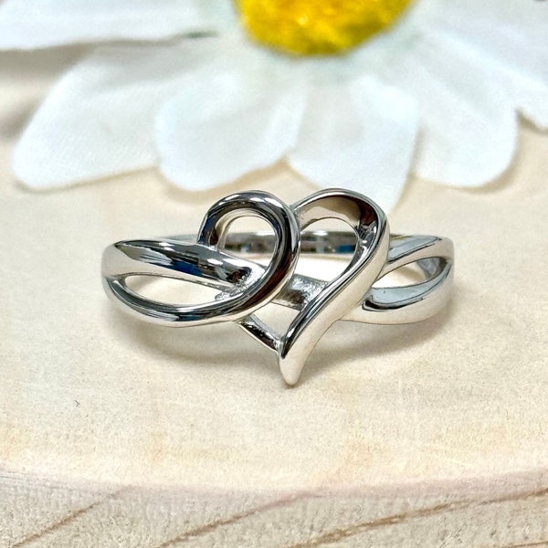 Elegant Heart Promise Ring | Solid 925 Sterling Silver Heart Ring | Womens Silver Ring | Trendy | Valentine Gift | For Mom