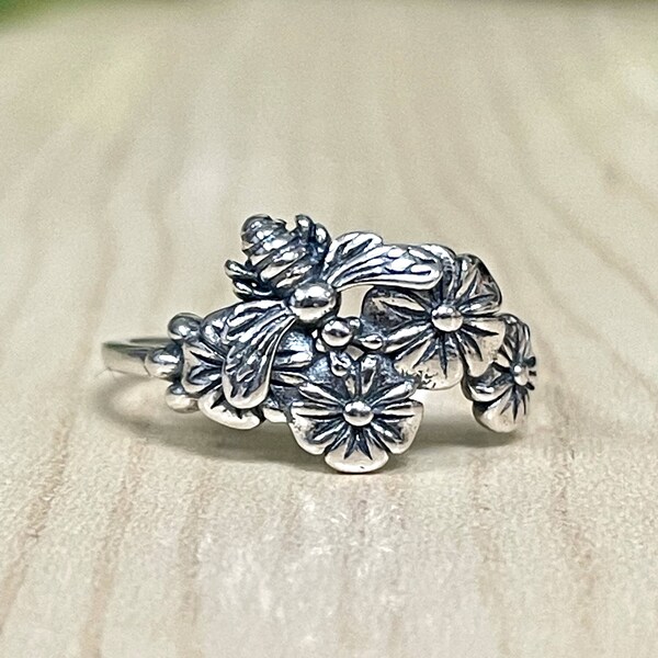 Bee Ring - Etsy