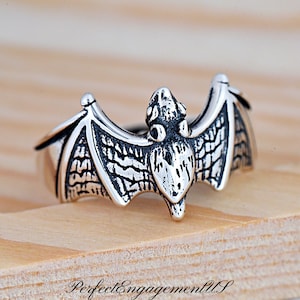 Vintage Style Bat Ring | Solid 925 Sterling Silver Bat Wing Ring | Animal Jewelry | Gothic Style Bat Ring | Gift for Her
