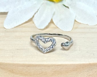 CZ Hearts Toe Ring | Solid 925 Sterling Silver Heart Toe Band | Womens Silver Ring | Trendy | Minimalist Body Jewelry