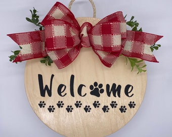 Welcome Tracks Dog Welcome Sign | Front Door Welcome Sign | Paw Print Bow | Dog Parents | Entryway Sign | Wooden Sign | Dog Décor | Dog Mom