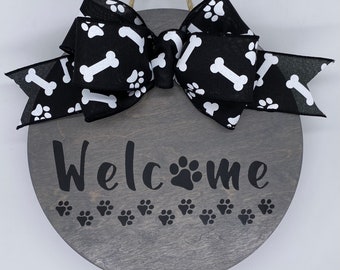 Welcome Tracks Dog Welcome Sign | Front Door Welcome Sign | Paw Print Bow | Dog Parents | Entryway Sign | Wooden Sign | Dog Décor | Dog Mom