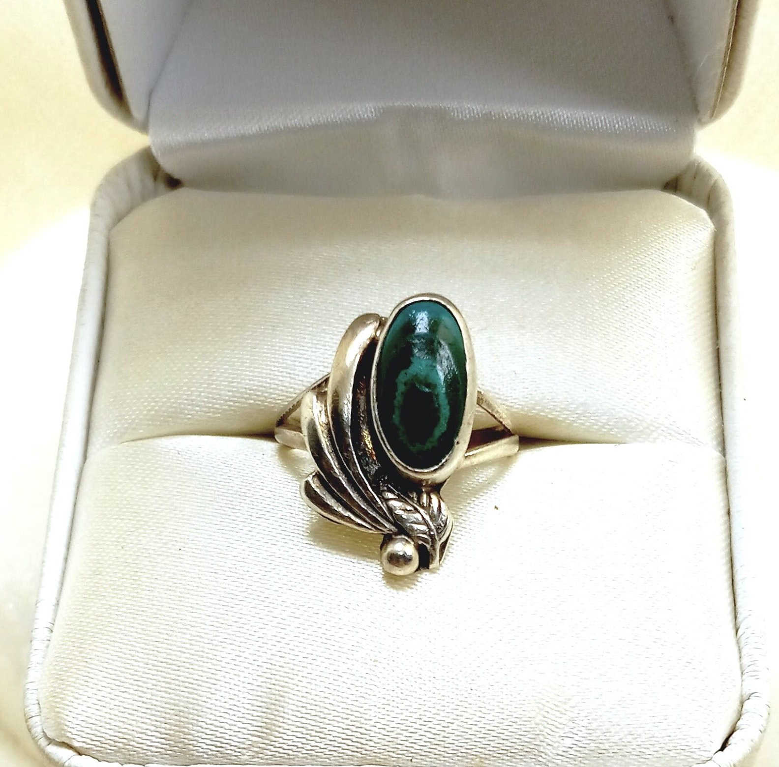 Vintage Navajo Malachite Sterling Silver Ring 925 Size 5.25