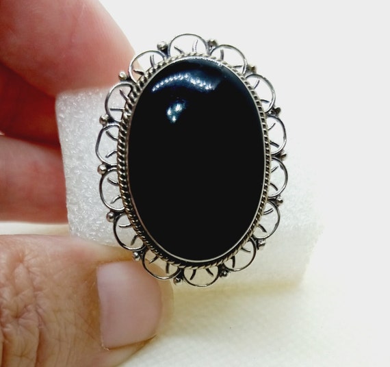 Vintage Black Onyx Sterling Ring Size 7.5 Large V… - image 2