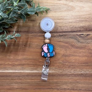 &quot;Arbeit & Lieferung Krankenschwester &quot;&quot;Push&quot;&quot; Perlen Abzeichen Reel | OBGYN, Geburtshilfe RN Badge Reel | Austauschbare Jojo Hase