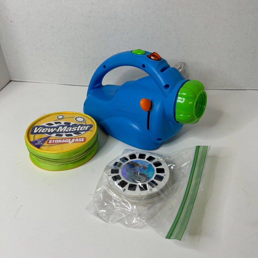 Fisher Price Viewmaster Show & Tell Wall Projector W/lots of