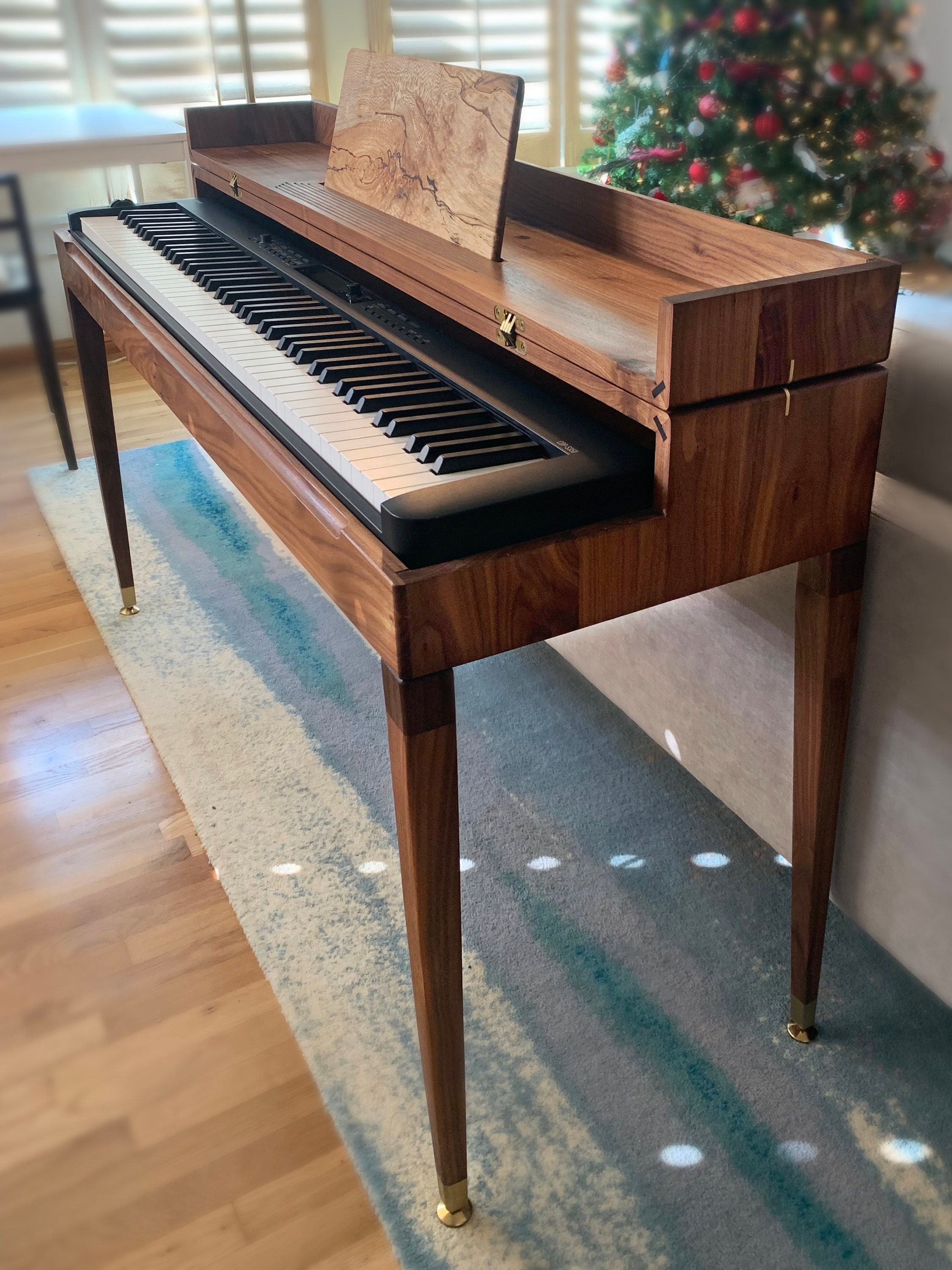 Wooden keyboard stand outlet