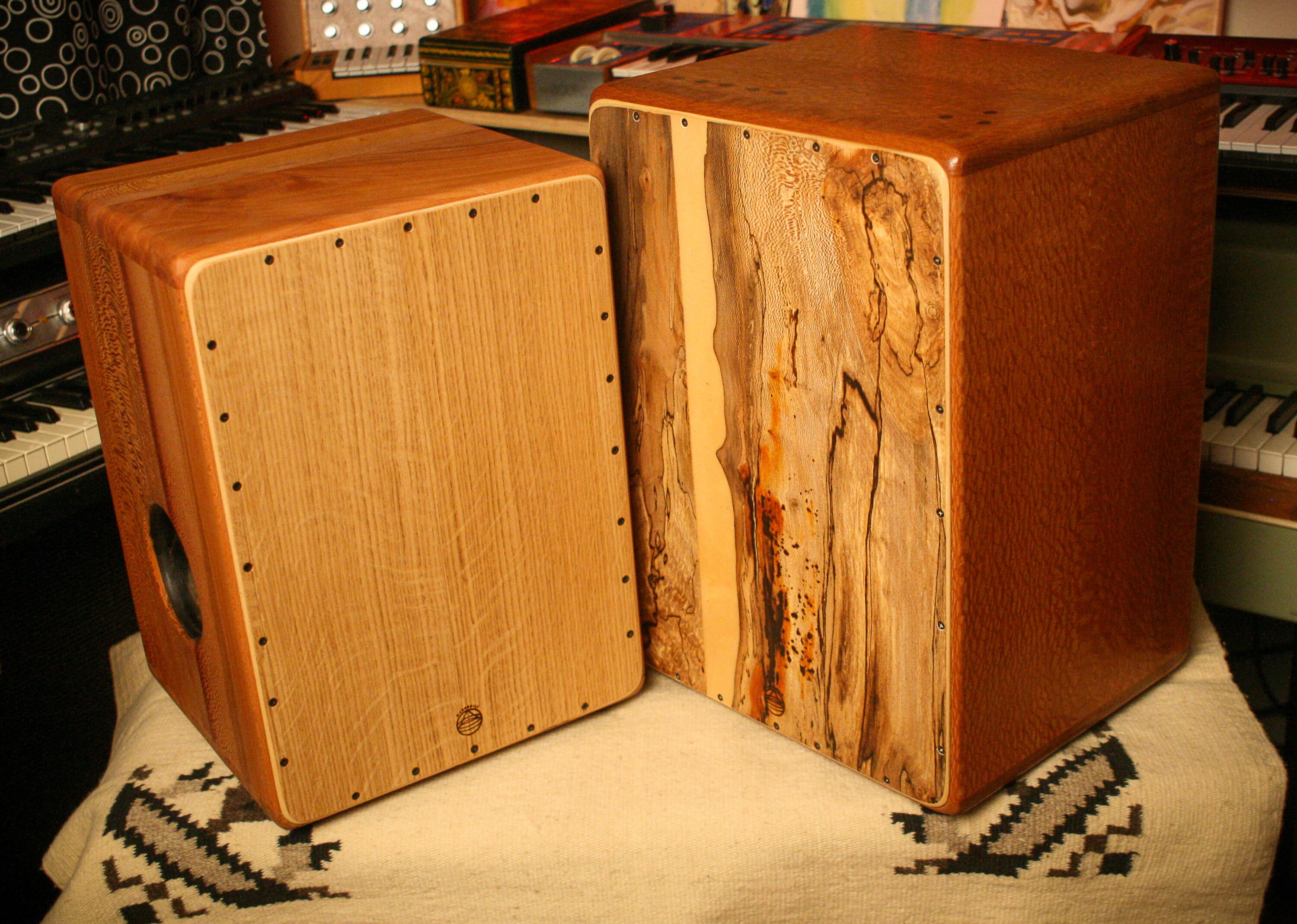 Tambour cajon en bois massif personnalisé -  Canada