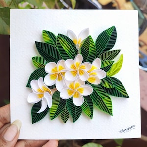 Arte murale con fiori quilled, frangipani, plumeria, fiori tropicali, arte di carta incorniciata 3D, regalo unico per anniversario, compleanno, ringraziamento