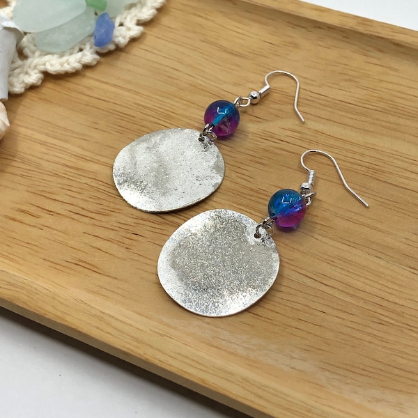 Marble Globe with Large Coarse Silver Disc Earrings