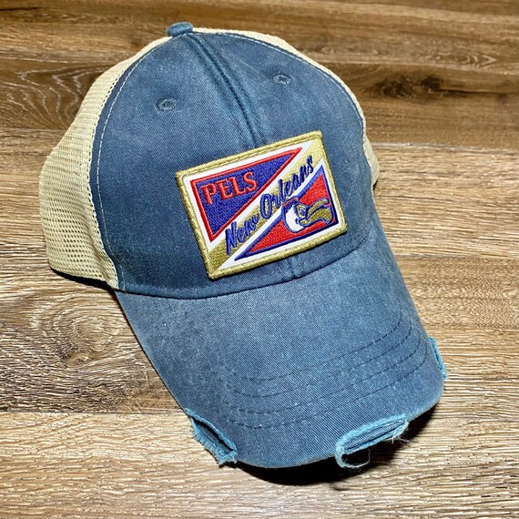 Néw Orleans Pelicans Distressed Trucker 