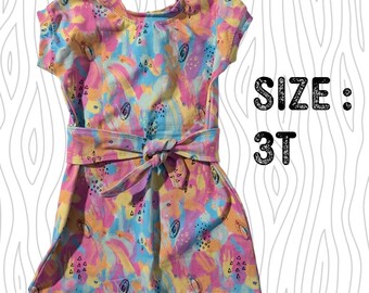 Girls 3t Dolman style Dress with Sash - Scribbles