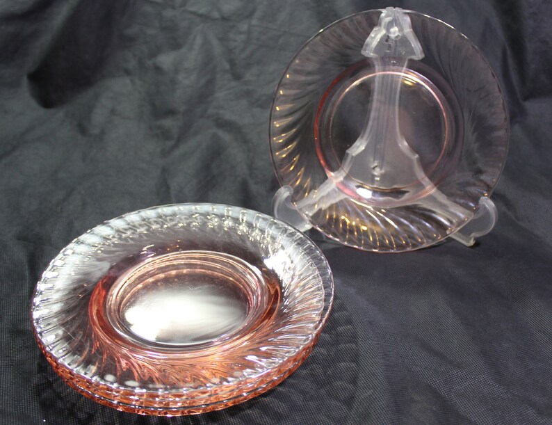 Set Of 4 Arcoroc France Depression Era Glass Plates Rosaline Etsy